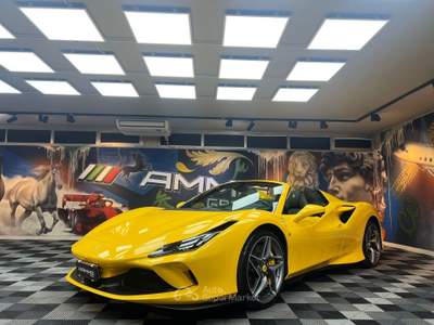 Ferrari F8 3.9 (333) Giallo usata Calenzano