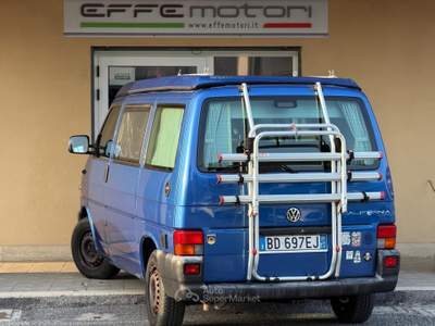 Volkswagen California 2.5TDI - TAGLIANDI VW - CERTIFICATO STORICO - SU APPUNTAMENTO Blu/Azzurro usata Mentana