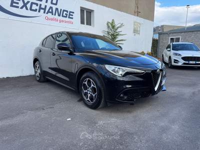 Alfa Romeo Stelvio ALFA ROMEO STELVIO 2.2 160CV AT8 RWD BUSINESS Nero usata Isernia