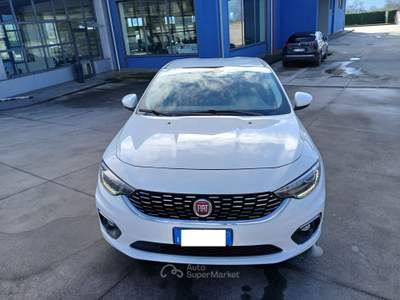 Fiat Tipo Fiat Tipo Tipo 5p 1.4 Lounge 95cv Bianco usata SAN MARTINO VALLE CAUDINA