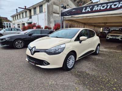 Renault Clio Clio 1.2 75CV 5 porte Life Beige usata Ferrara
