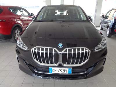 BMW Serie 5 525tds 2er Active Tourer 225e xDrive LUXURY Nero usata Torino