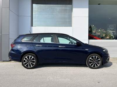 Fiat Tipo 1.6 Mjt S&S DCT SW Lounge Blu/Azzurro usata Borgo San Dalmazzo