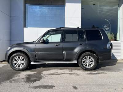Mitsubishi Pajero 3.2 DI-D 190cv Autom. Instyle Nero usata Borgo San Dalmazzo