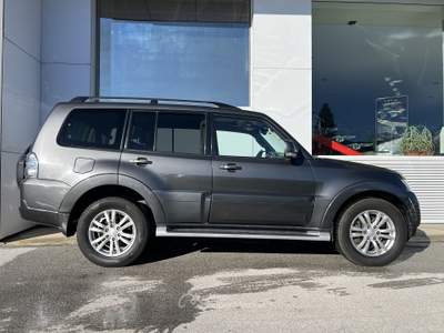 Mitsubishi Pajero 3.2 DI-D 190cv Autom. Instyle Nero usata Borgo San Dalmazzo