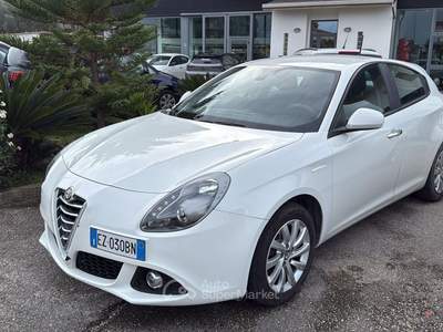 Alfa Romeo Giulietta ALFA ROMEO GIULIETTA 1,4 GPL 120 CV DISTINCTIVE 5P Bianco usata Giulianova