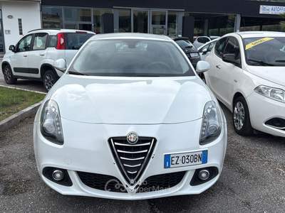 Alfa Romeo Giulietta ALFA ROMEO GIULIETTA 1,4 GPL 120 CV DISTINCTIVE 5P Bianco usata Giulianova