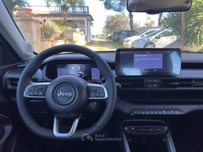 Jeep Avenger 100 CV MHEV Longitude Nero usata Sannicola