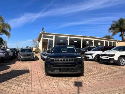 Jeep Avenger 100 CV MHEV Longitude Nero usata Sannicola