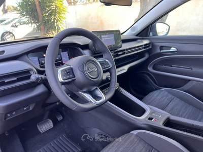 Jeep Avenger 100 CV MHEV Longitude Nero usata Sannicola
