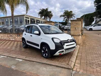 Fiat Panda Cross 1.0 FireFly S&S Hybrid Bianco usata Sannicola