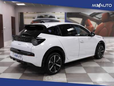 Lancia Ypsilon 1.2 MHEV LX 110CV E-DCT Bianco usata Latina