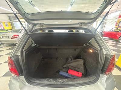 Volkswagen Polo OK NEOPATENTATI, CONSEGNA CON TAGLIANDO COMPLETO! PERFETTA! Argento usata Arezzo
