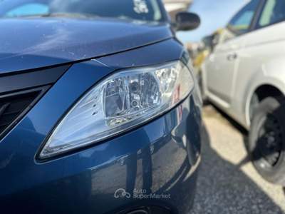 Lancia Ypsilon  - ypsilon 1.0 firefly hybrid silver s&s 70cv Blu/Azzurro usata Roma