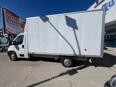 Peugeot Boxer 335 2.2 BlueHDi 140 S&S  L4 CENTINATO Bianco usata Barletta