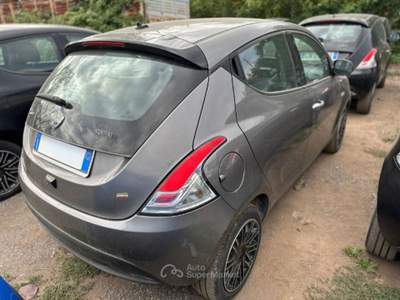 Lancia Ypsilon  - ypsilon 1.0 firefly hybrid gold s&s 70cv 5p.ti Grigio usata Roma