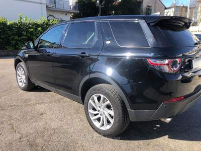 Land Rover Discovery Sport 2.0 eD4 150 CV 2WD SE Nero usata Firenze