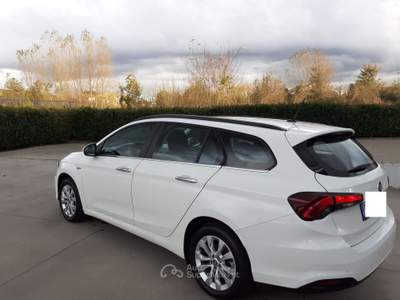 Fiat Tipo Fiat Tipo 1.6 Mjt 120cv SW Business 2019 PROMO FINANZIAMENTO Bianco usata SAN MARTINO VALLE CAUDINA
