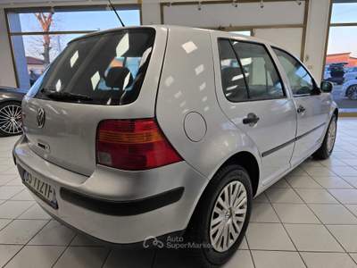 Volkswagen Golf cat 5 porte 75cv NEOPATENTATI Argento usata Rovigo
