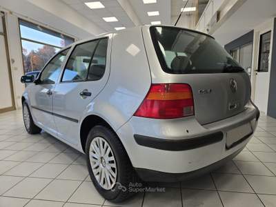 Volkswagen Golf cat 5 porte 75cv NEOPATENTATI Argento usata Rovigo