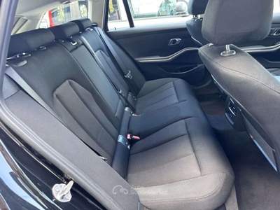 BMW Serie 3 318d 318 d 48V Touring Business Advantage AUT. Nero usata Roma