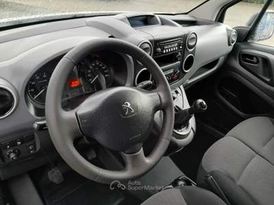 Peugeot Partner Peugeot PARTNER 1.6 HDI 3 posti autocarro Bianco usata SAN MARTINO VALLE CAUDINA