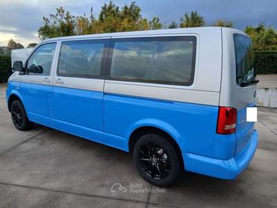 Volkswagen Transporter Volkswagen T5 Caravelle 2.0 Bitdi 180cv 4Motion 9 posti Blu/Azzurro usata SAN MARTINO VALLE CAUDINA