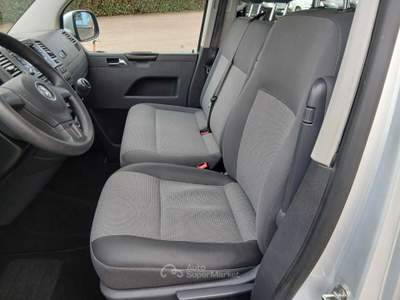 Volkswagen Transporter Volkswagen T5 Caravelle 2.0 Bitdi 180cv 4Motion 9 posti Blu/Azzurro usata SAN MARTINO VALLE CAUDINA