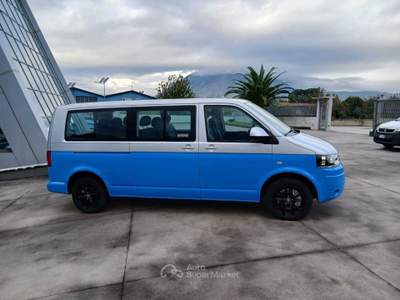 Volkswagen Transporter Volkswagen T5 Caravelle 2.0 Bitdi 180cv 4Motion 9 posti Blu/Azzurro usata SAN MARTINO VALLE CAUDINA
