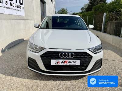 Audi A1 Sportback 30Tfsi 1.0 Benz. Admired Adv. S-tronic Bianco usata Carmignano di Brenta