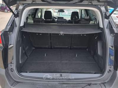 Peugeot 5008 5008 1.5 hdi Business 130cv Manuale usata Alba Adriatica
