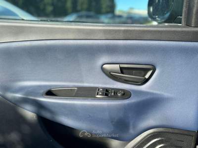 Lancia Ypsilon  - ypsilon 1.0 firefly hybrid silver s&s 70cv Grigio usata Roma