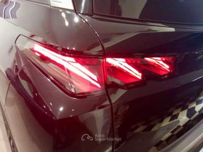 Peugeot 5008 Hybrid 145 e-DCS6 GT 7 POSTI Tetto & Drive & 360 Nero usata Melegnano