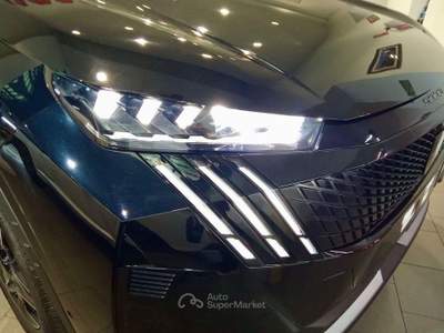 Peugeot 5008 Hybrid 145 e-DCS6 GT 7 POSTI Tetto & Drive & 360 Nero usata Melegnano