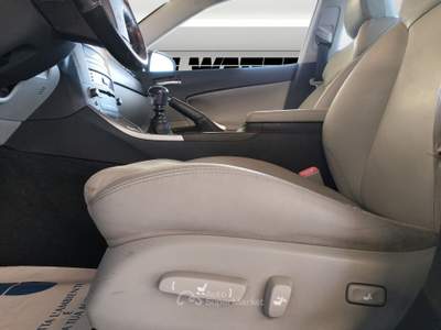 Lexus IS Berlina 2.2 Luxury Blu/Azzurro usata Pistoia