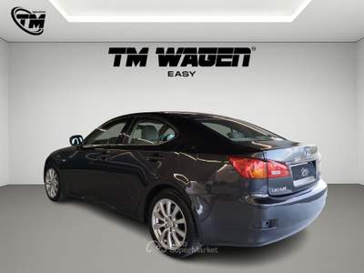 Lexus IS Berlina 2.2 Luxury Blu/Azzurro usata Pistoia