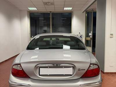 Jaguar S-Type Auto da collezione Argento usata Biella