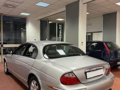 Jaguar S-Type Auto da collezione Argento usata Biella