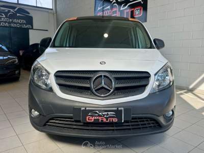 Mercedes-Benz Citan 1.5 111 CDI S&S Tourer Base (N1) *+IVA* Bianco usata Cassina de' Pecchi