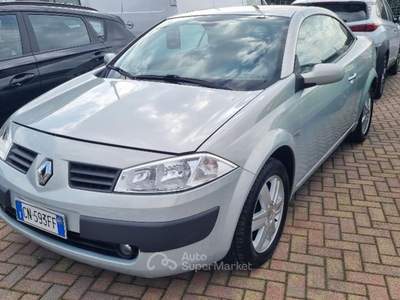Renault Mégane Mégane C-C 1.9 dCi Confort Authentique Grigio usata Savona