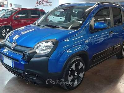 Fiat Panda PANDA 1.0 70CV HYBRID CROSS Blu/Azzurro usata San Vendemiano