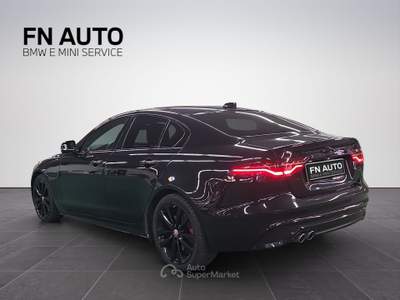 Jaguar XE AWD aut. Black Edition Nero usata Torino