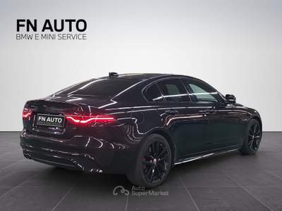 Jaguar XE AWD aut. Black Edition Nero usata Torino