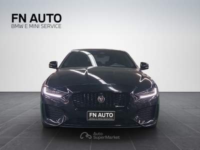 Jaguar XE AWD aut. Black Edition Nero usata Torino