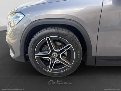 Mercedes-Benz GLA GLA 200 d Automatic Premium AMG LINE + PACK LUCI Grigio usata Qualiano