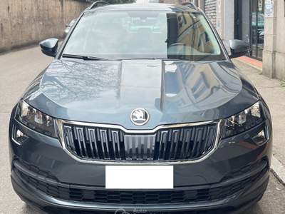 Skoda Karoq 1.0 TSI - BENZINA - KM 43.300 - ANCHE PER NEOPATENTATI - 2022 Grigio usata Varese
