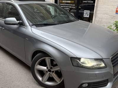 Audi A4 Avant 2.0 TDI 143CV S-Line FULL Grigio usata Bari
