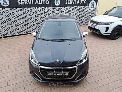 Peugeot 208 208 5p 1.6 bluehdi Allure 75cv Grigio usata Casoria