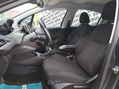 Peugeot 208 208 5p 1.6 bluehdi Allure 75cv Grigio usata Casoria