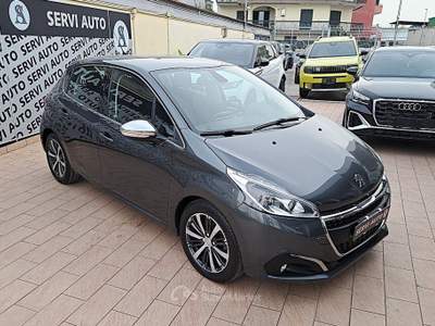 Peugeot 208 208 5p 1.6 bluehdi Allure 75cv Grigio usata Casoria